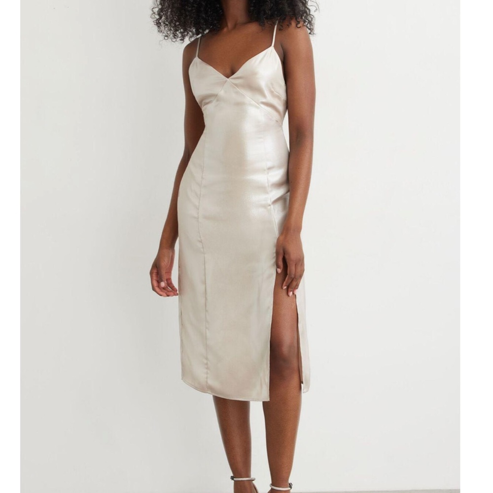 Dynamite midi v neck tie back w/ slit in metallic Pearl